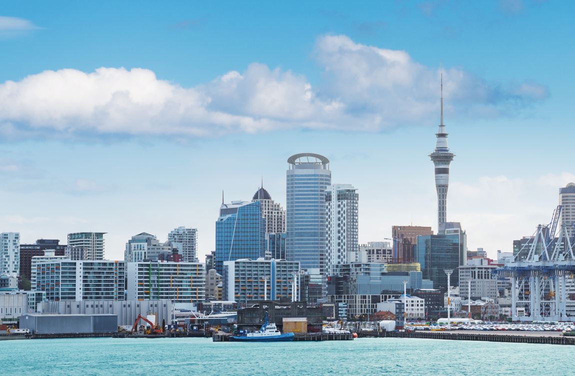 New Zealand Delays Reopening Due To Omicron Fears
